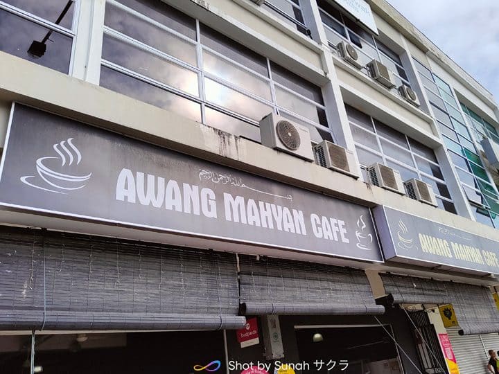 awang mahyan cafe