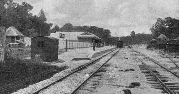 batu arang station