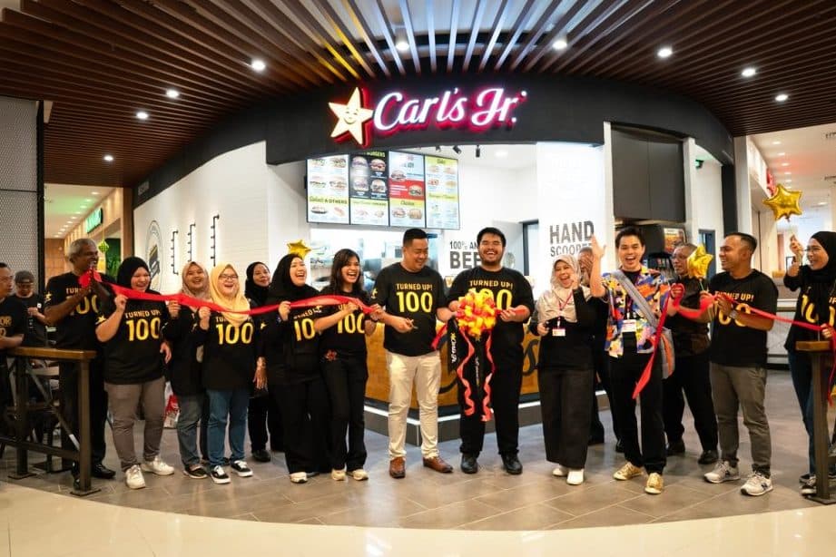 carls jr aeon mall shah alam