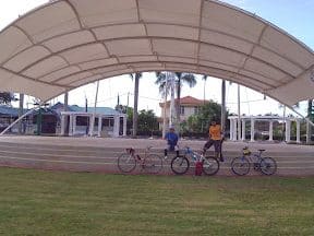 Dataran Tonggak Sepuloh 1 dataran tonggak sepuloh