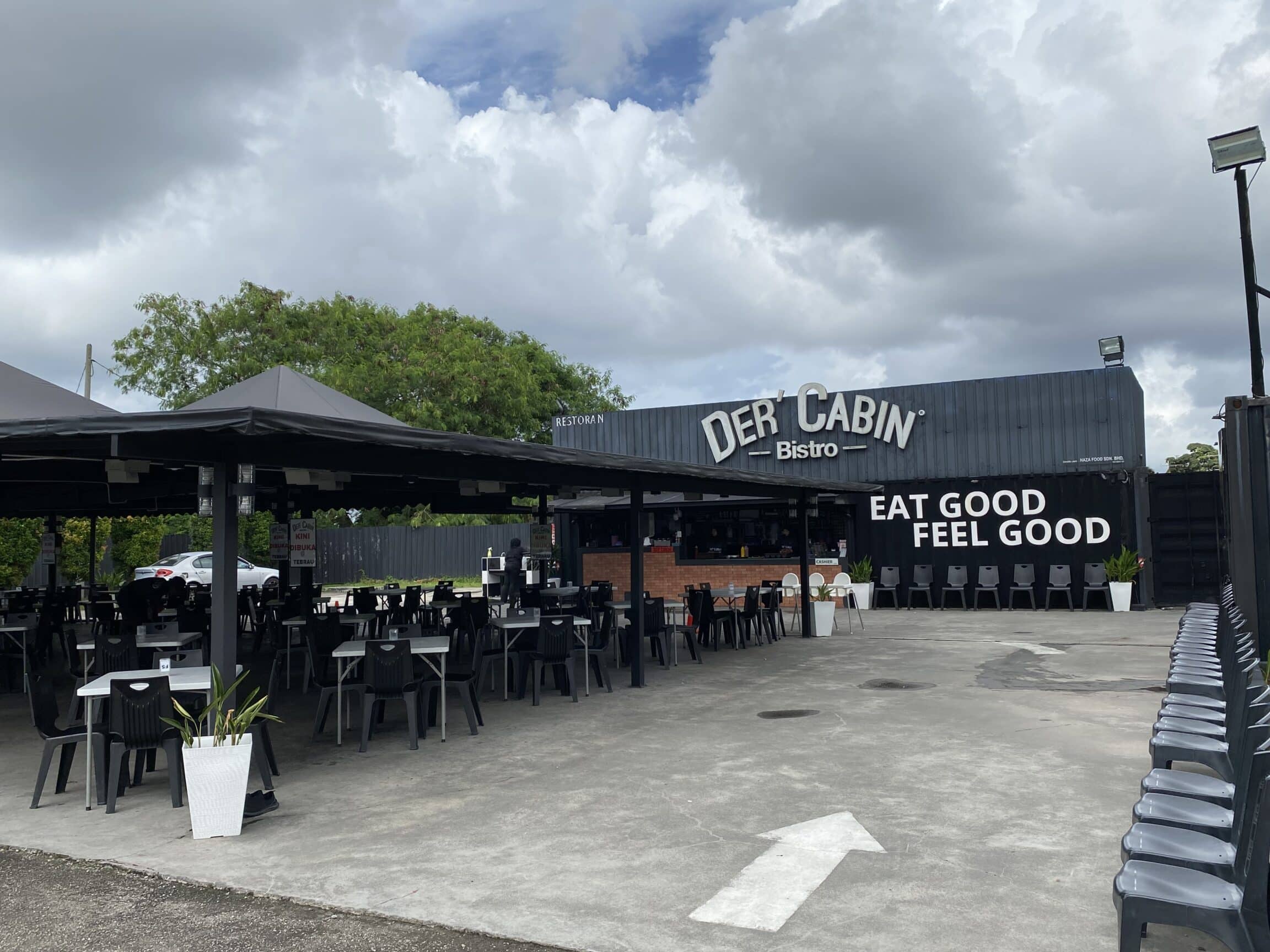 der cabin bistro kulai