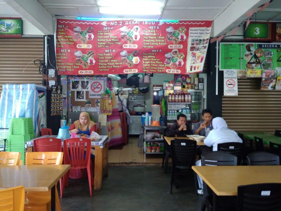 Gerai Makan Mak Putih 1 gerai makan mak putih