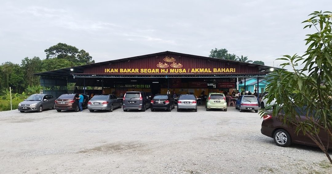 Ikan Bakar Segar Hj Musa / Akmal Bahari 1 ikan bakar segar hj musa akmal bahari
