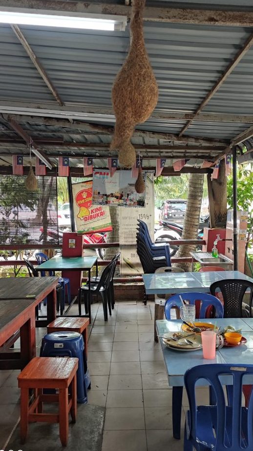 Kedai Makan Pak Mat Kampung Pulau Kelapa 1 kedai makan pak mat kampung pulau kelapa