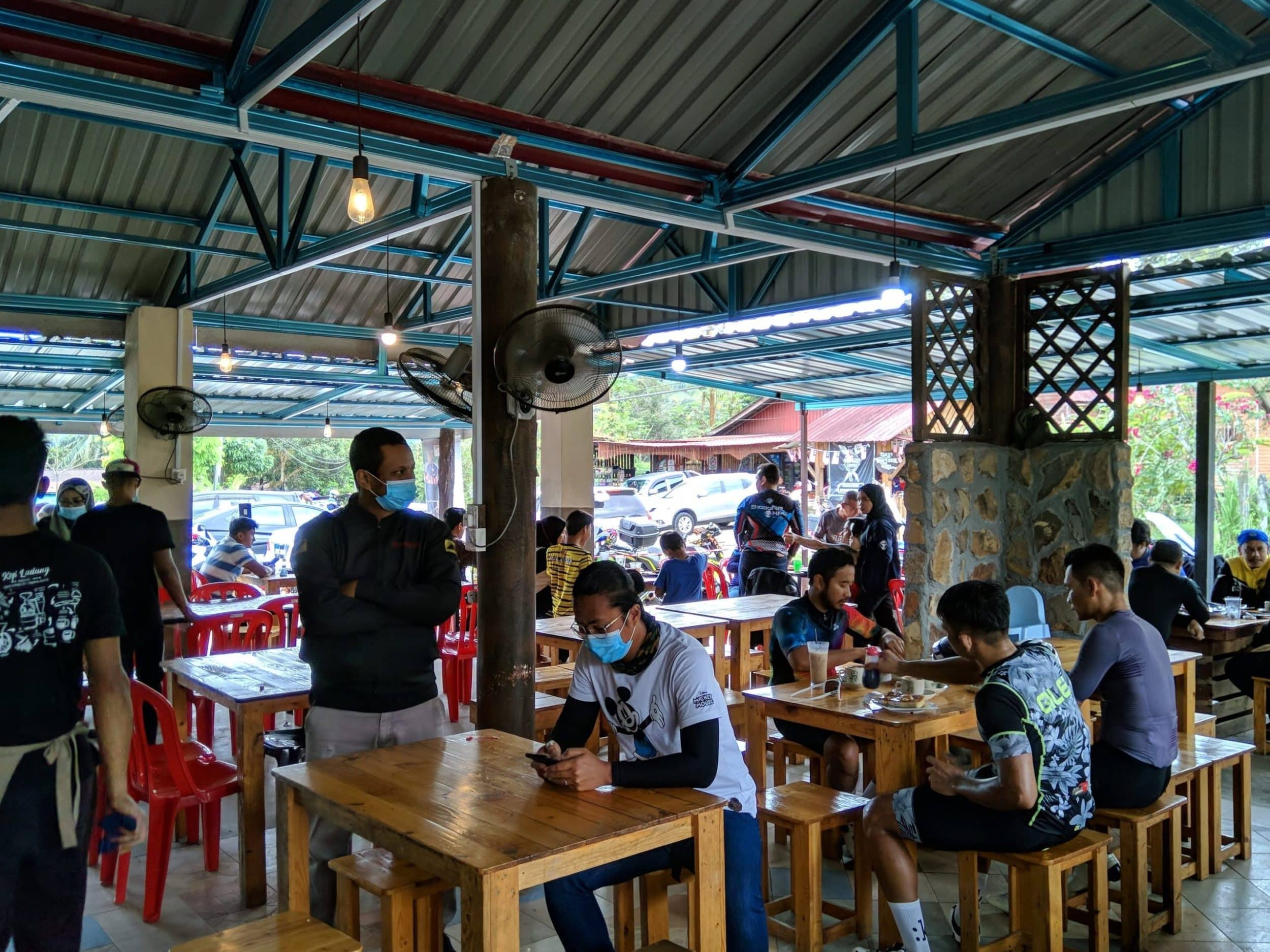 kopi ladang restaurant scaled