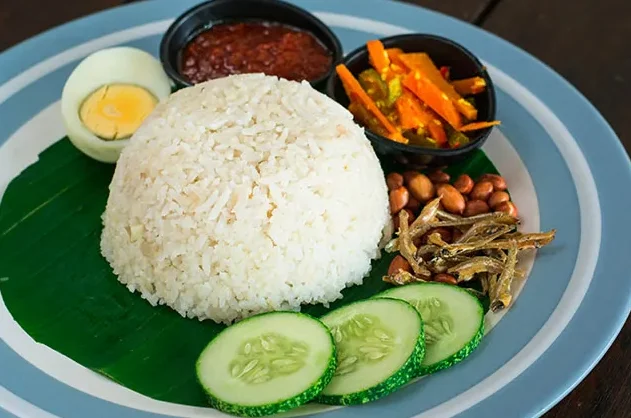 Lauk dan Nasi Lemak 1 lauk dan nasi lemak