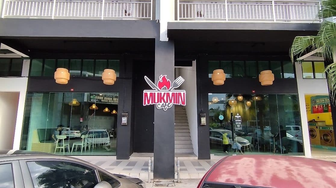 mukmin cafe