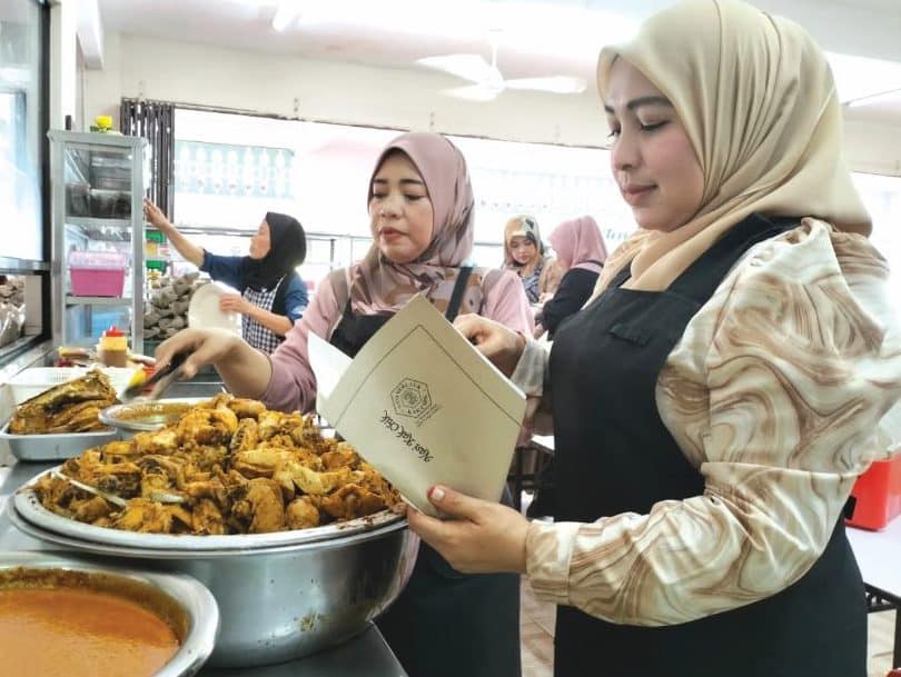 nasi berlauk kak yang