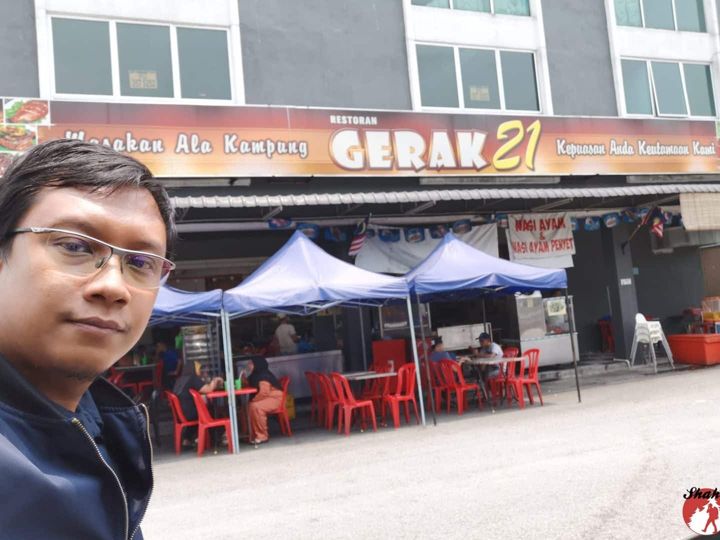 restoran gerak 21