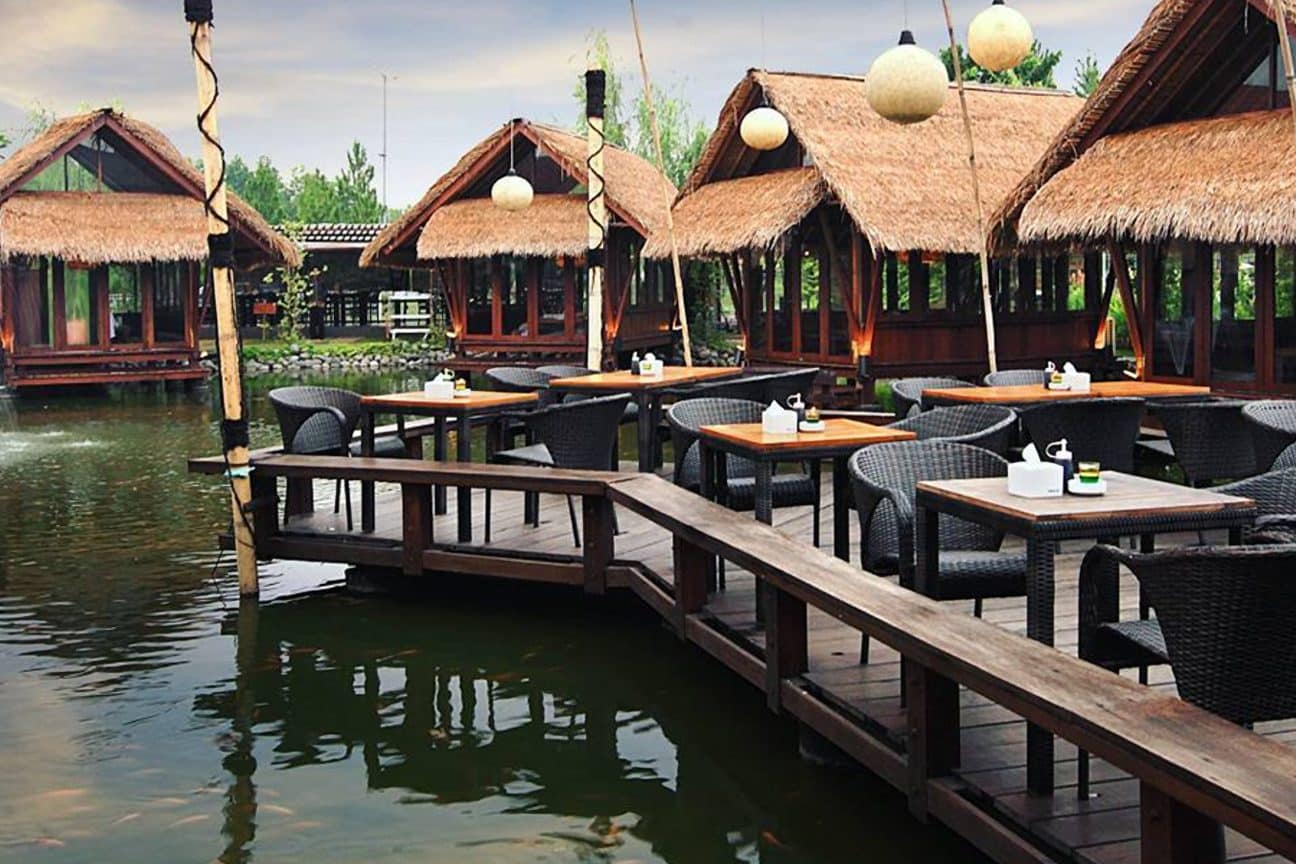 restoran kolam ikan