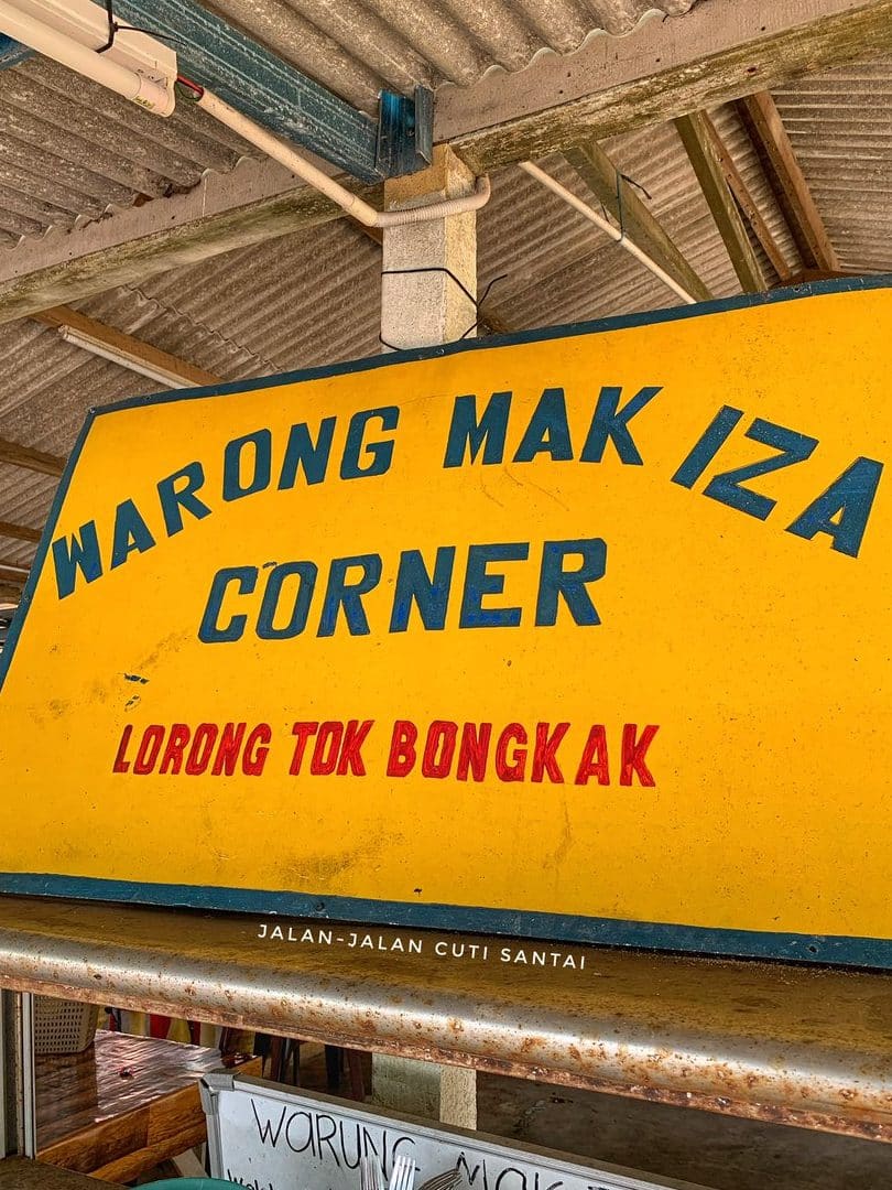 warong mak iza corner