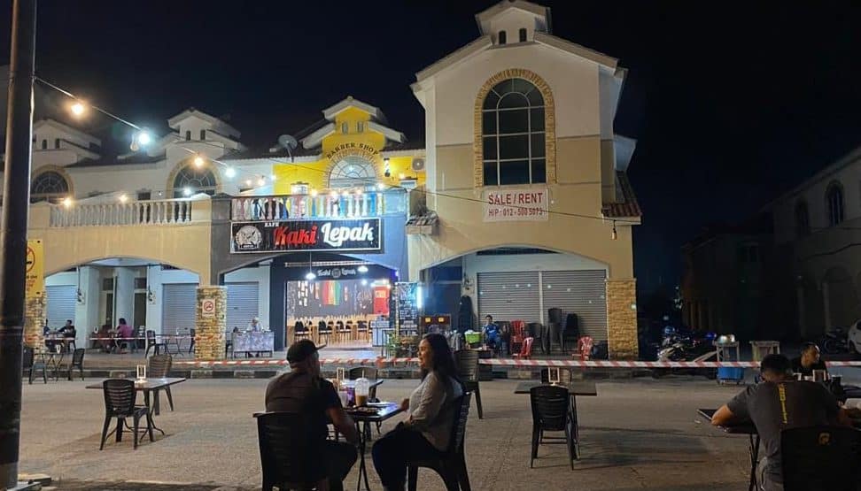 warung ibu jalan teluk batik teluk batik lumut perak