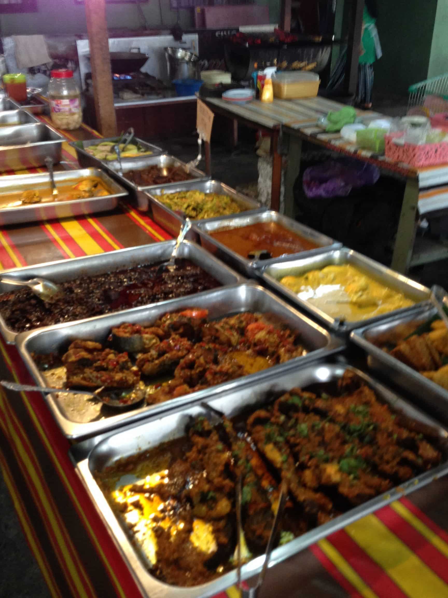 warung keluarga kak mah