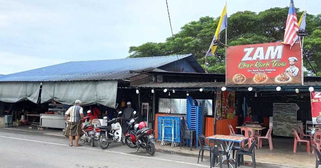 warung kuih kak mah teh ais sedap