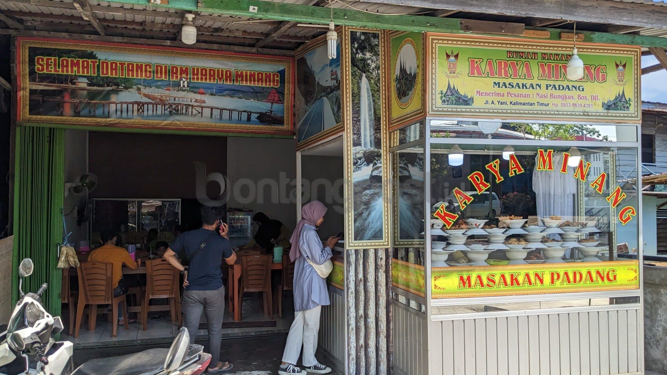 Warung Nasi Padang 1 warung nasi padang