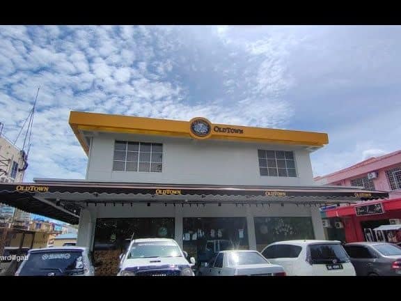 white cafe kota belud